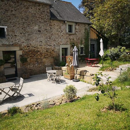 Au Gray Du Temps Suspendu Bed & Breakfast Pleslin-Trigavou Eksteriør bilde