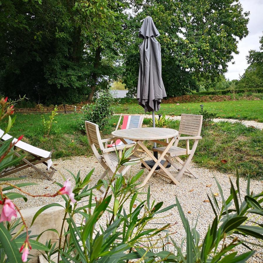 Au Gray Du Temps Suspendu Bed & Breakfast Pleslin-Trigavou Eksteriør bilde